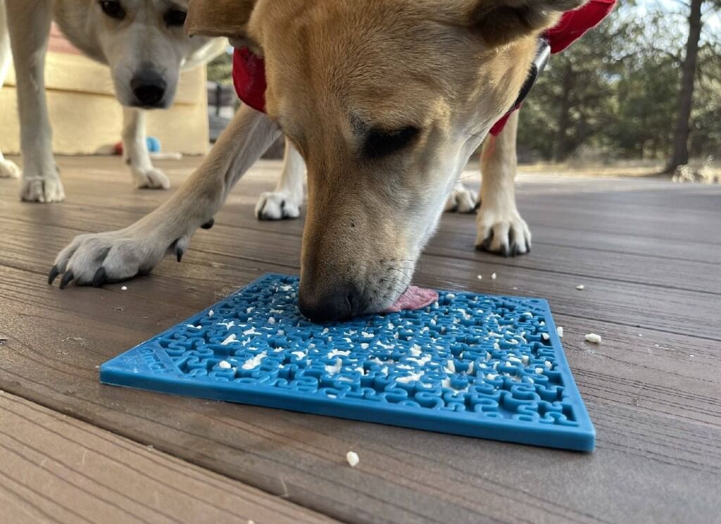 Emat Jigsaw, puzzle - niebieska mata do lizania