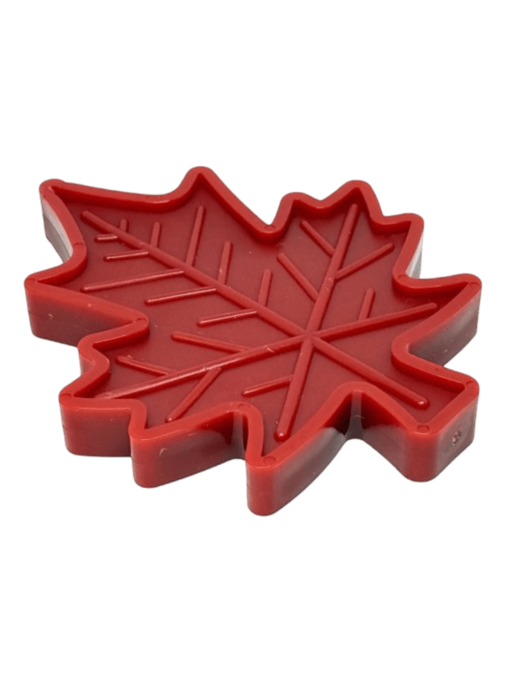 Canadian Maple Leaf Chew Toy –  czerwona mata do lizania, Kanadyjski liść klonu